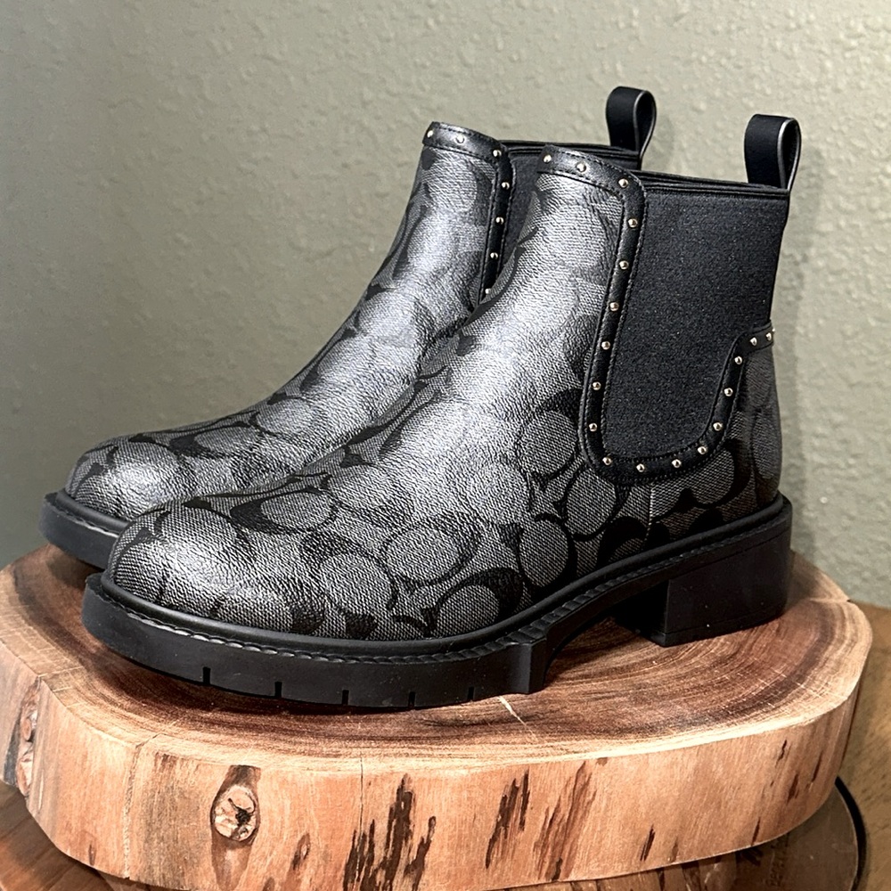 *NWT / Rare* COACH Lory Bootie - Picture 7 of 16